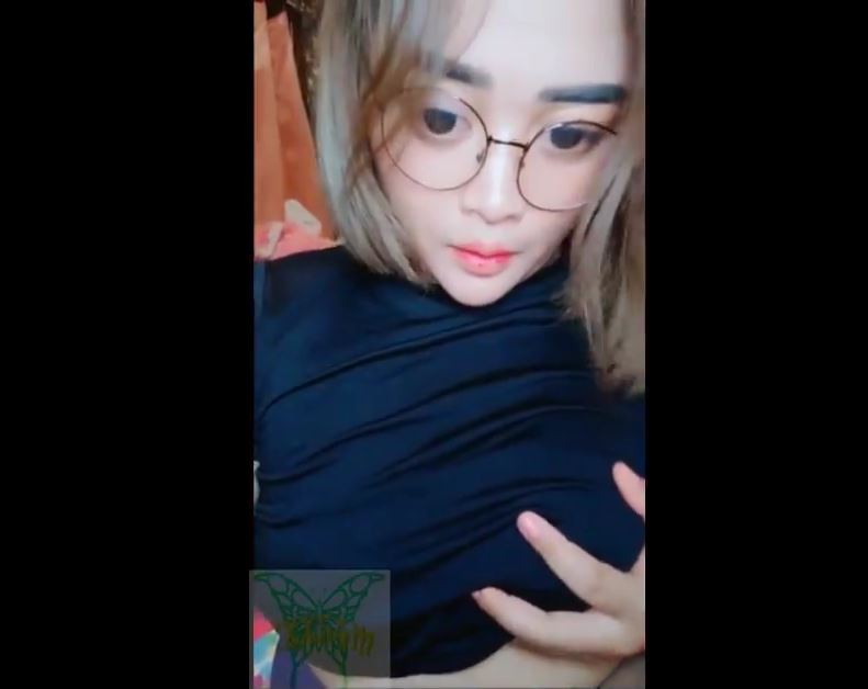 Mainin Nenen Depan Kamera Sambil Live Trending Viral No 1